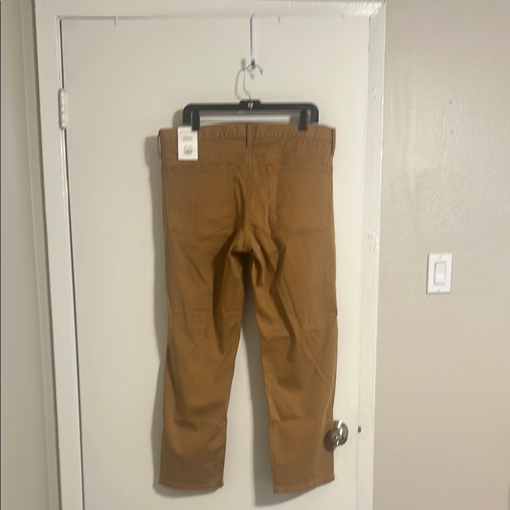 Classic Tan Chinos with Sturdy Cotton Fabric - Picture 5 of 5